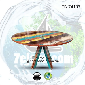 round table boatwood