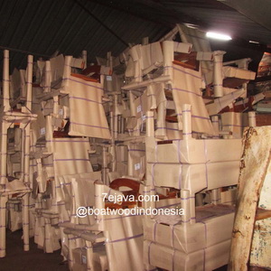 packing furniture boatwood