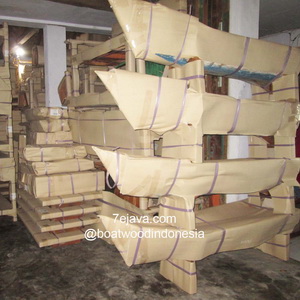 Packing Boat Furniture