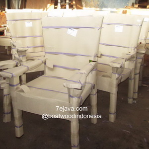 Packing Boat Furniture
