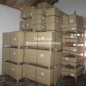 Packing Boat Furniture